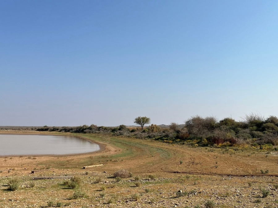 4 Bedroom Property for Sale in Vanwyksvlei Northern Cape